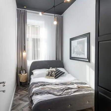 Jozefa 20 Street 2 Bedroom Krakow