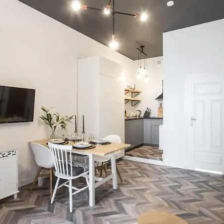 Apartment Jozefa 20 Street 2 Bedroom Krakow